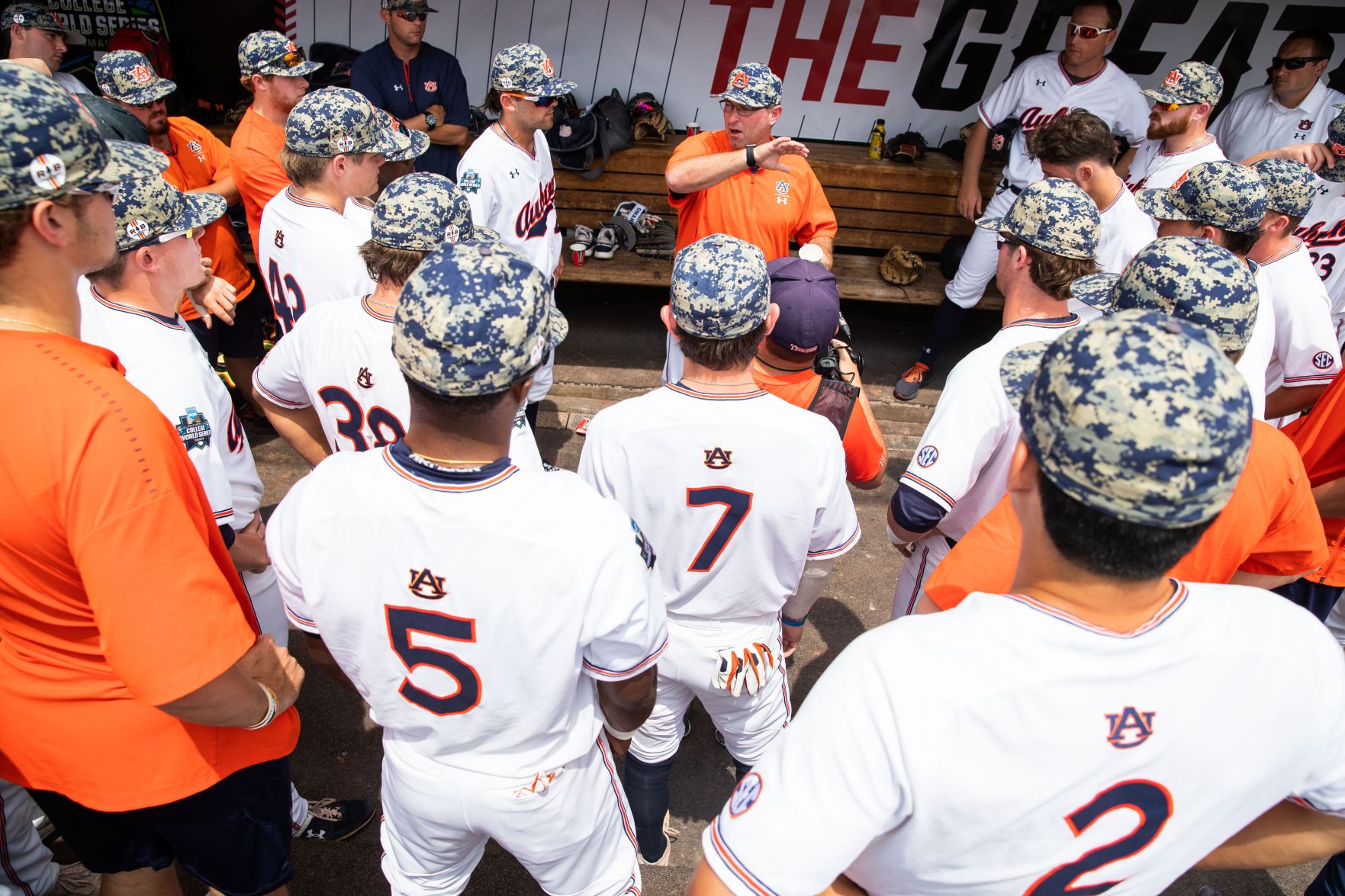 Auburn vs. Louisville at the College World Series